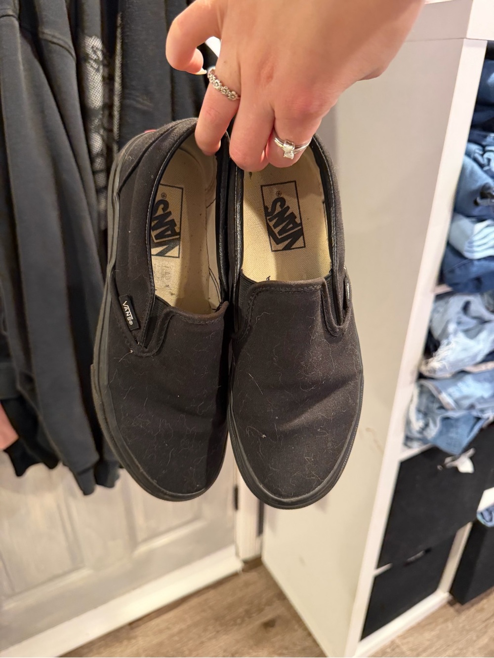 Vans Classic Slip-On Sneakers in Black